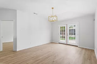 929 Haley Dr, Dallas, TX 75253 - Photo 10