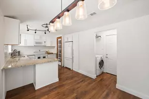 635 S Waxahachie St, Mansfield, TX 76063 - Photo 10