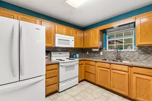 113 Bobcat Dr, Lacy Lakeview, TX 76705 - Photo 12