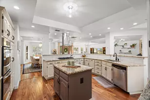 2103 Lake Country Dr, Arlington, TX 76012 - Photo 12