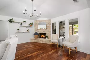 2103 Lake Country Dr, Arlington, TX 76012 - Photo 8