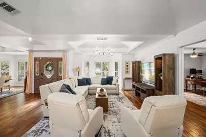 2103 Lake Country Drive, Arlington, TX 76012 - Photo 6