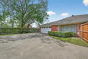 2804 Whispering Trail Cir, Pantego, TX 76013 - Photo 36