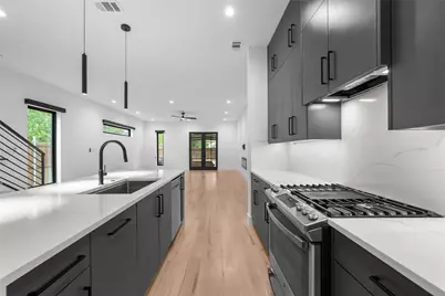 5227 Lindsley Avenue, Dallas, TX 75223 - Photo 4