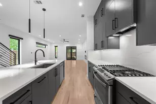 5227 Lindsley Ave, Dallas, TX 75223 - Photo 4