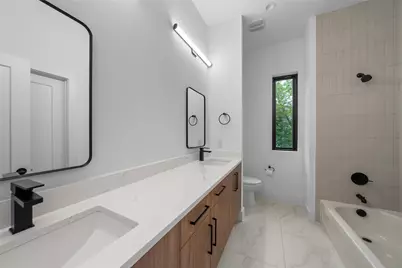 5227 Lindsley Avenue, Dallas, TX 75223 - Photo 18