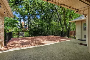 2620 Surrey Woods Rd, Flower Mound, TX 75028 - Photo 18