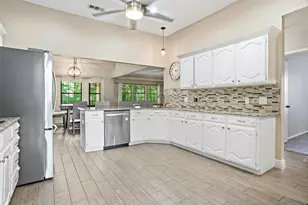 2620 Surrey Woods Rd, Flower Mound, TX 75028 - Photo 8