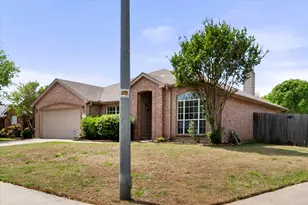 1 Boltes Ct, Mansfield, TX 76063 - Photo 6