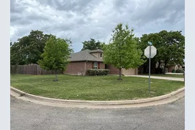 900 Sun Down, Stephenville, TX 76401 - Photo 2