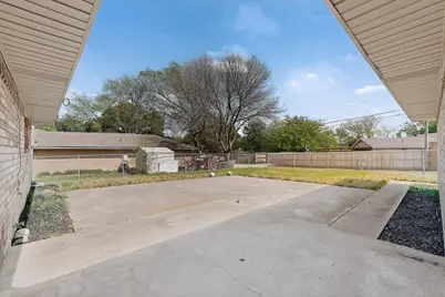 208 Gregory Drive, DeSoto, TX 75115 - Photo 38