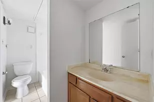 6833 S Creek Dr, Fort Worth, TX 76133 - Photo 10