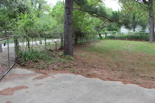 107 Shoreline Dr, Mabank, TX 75156 - Photo 2