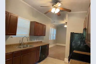 601 Bolivar Street, Denton, TX 76201 - Photo 8