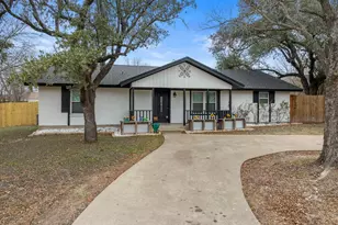 104 Jerry St, Gatesville, TX 76528 - Photo 2