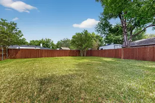 600 Britain Ct, Irving, TX 75062 - Photo 34