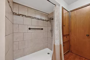 600 Britain Ct, Irving, TX 75062 - Photo 22