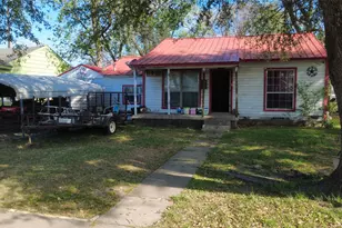 205 Graham Ave, Bonham, TX 75418 - Photo 2