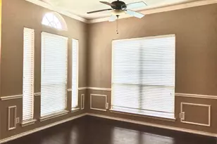 1216 Badbury Ln, Grand Prairie, TX 75052 - Photo 2