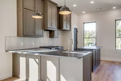 2820 Weisenberger Street #110, Fort Worth, TX 76107 - Photo 14