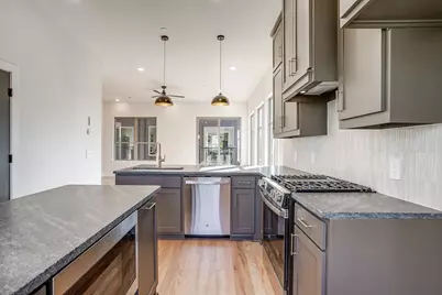 2820 Weisenberger Street #110, Fort Worth, TX 76107 - Photo 8