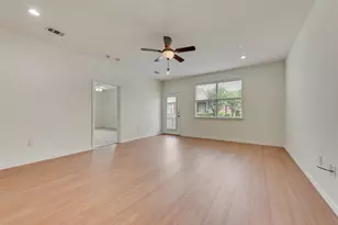 233 Heritage Hill Dr, Lewisville, TX 75067 - Photo 8