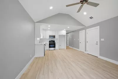 1012 S 1st Street, Sherman, TX 75090 - Photo 6