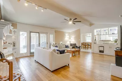 1205 Shady Creek Drive, Euless, TX 76040 - Photo 10