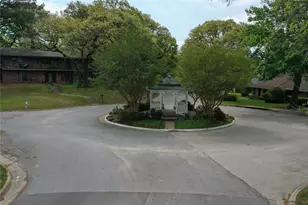 1205 Shady Creek Dr, Euless, TX 76040 - Photo 40