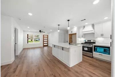 1710 E Tucker Boulevard, Arlington, TX 76010 - Photo 6