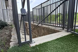 2700 Old Denton Rd, Carrollton, TX 75007 - Photo 28