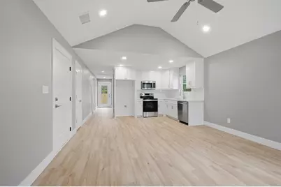 1004 S 1st Street, Sherman, TX 75090 - Photo 4