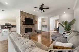 7404 Catlow Ct, Fort Worth, TX 76137 - Photo 8