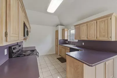 500 Bluebonnet Drive, Burleson, TX 76028 - Photo 14