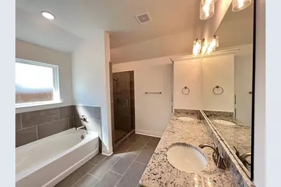 806 Greyson Lane, Greenville, TX 75402 - Photo 10