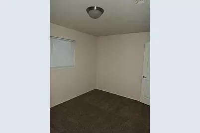 1813 Cottonwood Street, Arlington, TX 76014 - Photo 4