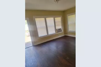 3725 Avenue K, Fort Worth, TX 76105 - Photo 4