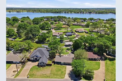 217 Granada Calle Street, Granbury, TX 76049 - Photo 38