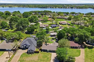 217 Granada Calle St, Granbury, TX 76049 - Photo 38