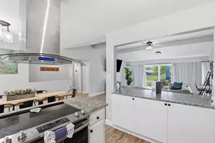 217 Granada Calle St, Granbury, TX 76049 - Photo 8