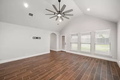 5007 Lake Park Drive, Mansfield, TX 76063 - Photo 18