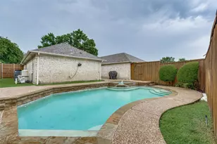 2318 Bush Cir, Carrollton, TX 75007 - Photo 34