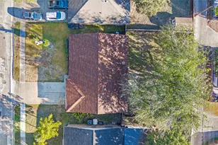 2742 E Pepperidge Dr, Lancaster, TX 75134 - Photo 6