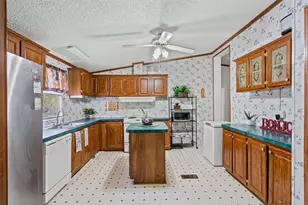 402 Silver Acres Rd, Azle, TX 76020 - Photo 10