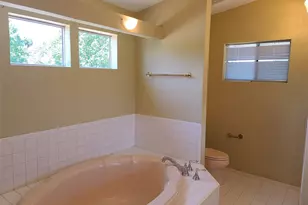 1914 Shorewood Dr, Grapevine, TX 76051 - Photo 22