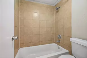 513 Beechwood Dr, Grand Prairie, TX 75052 - Photo 20