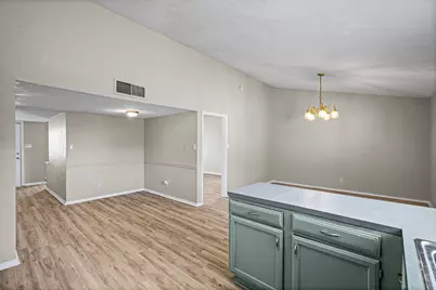 513 Beechwood Drive, Grand Prairie, TX 75052 - Photo 12