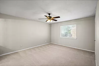 513 Beechwood Drive, Grand Prairie, TX 75052 - Photo 18