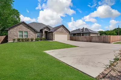 7137 John T White Road, Fort Worth, TX 76120 - Photo 2