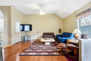 833 Windy Meadow Cir, DeSoto, TX 75115 - Photo 12